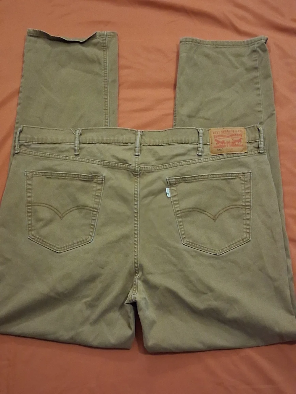 Levi's Relaxed Fit Jeans in Khaki Tan